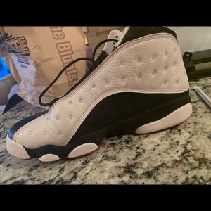 Jordan’s retro size 9 1/2 great condition
